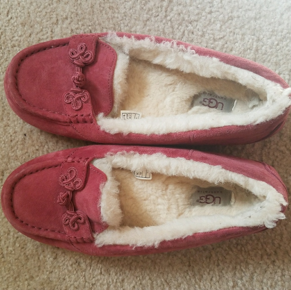 UGG loafers, barely used!
